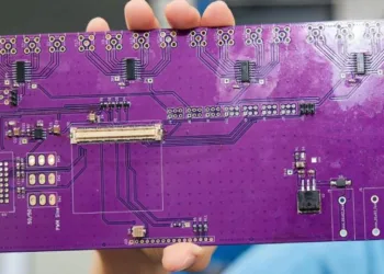 Дефіциту чипів не буде: Китай зняв заборону на експорт напівпровідників для автомобілів