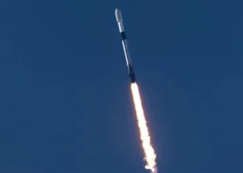 SpaceX здійснила 100-й у 2025 році запуск ракети Falcon 9, яка вивела на орбіту 28 супутників Starlink