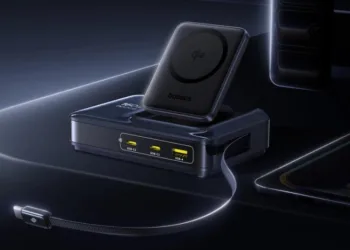 Baseus представила настольні док-станції Nomos II: багато портів, до 245 Вт, Qi2 та втягувані кабелі