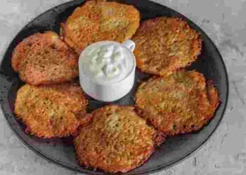 Всі хвалитимуть ваші деруни: який секретний інгредієнт варто додати