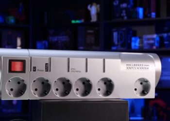 Електрик розповів, як захистити техніку від стрибків напруги