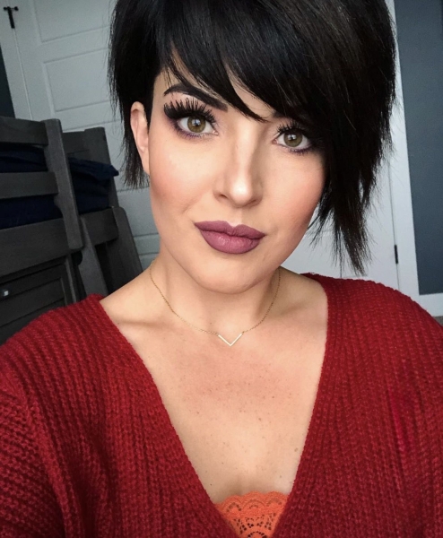 5 трендових чубчиків, які можуть освіжити обличчя