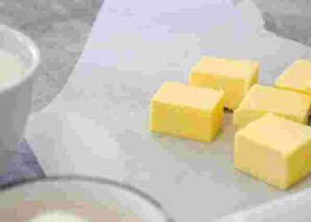 Буде мʼяке, але не розтечеться: як швидко довести масло до кімнатної температури