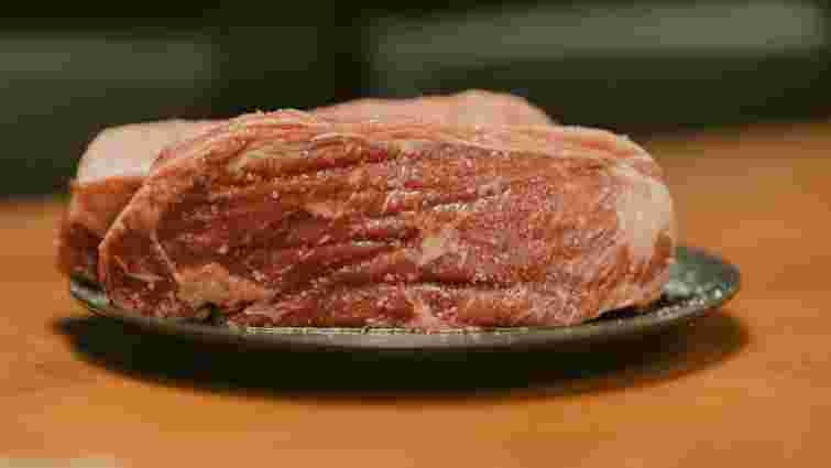 Піде тільки на користь: навіщо перед приготуванням заморожувати стейк