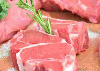 Всього за 20 хвилин: як приготувати соковиту свинину в аерогрилі