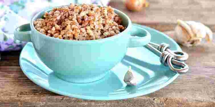 Смачна їжа без електрики: які каші можна просто залити водою