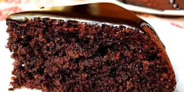 Для этого пирога даже духовку не придется включать: рецепт без мороки (ВИДЕО)