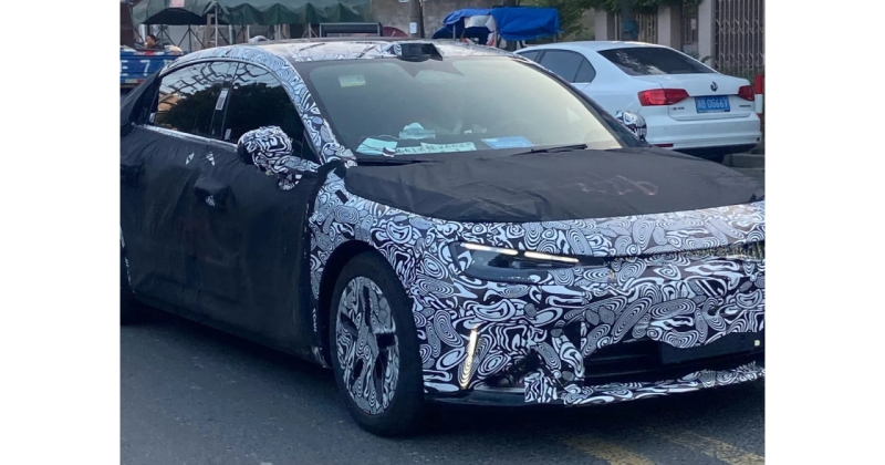 Smart розпочав випробування свого першого седана