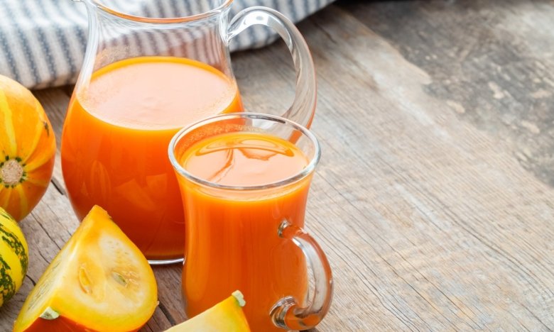 Эта заготовка стоит копейки: яркий сок, который заменит зимой все газировки (РЕЦЕПТ)