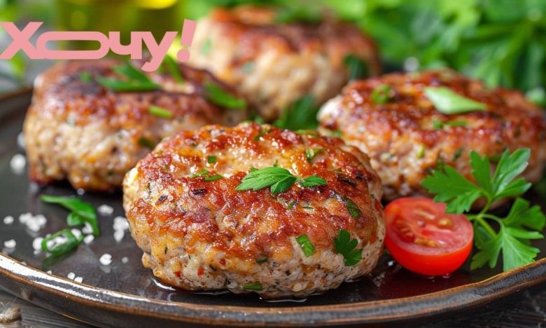 Котлеты будут сочными даже на следующий день, если добавите в фарш этот продукт: он уже есть на вашей кухне