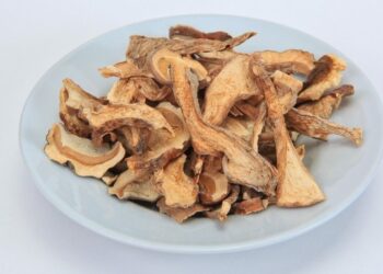 Одно неожиданное место идеально подходит для сушеных грибов: там они сохранят весь свой аромат