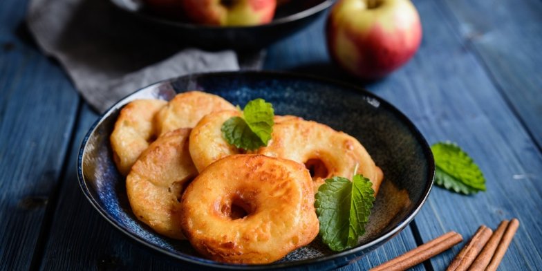 Проще не бывает! 8 сладких рецептов из яблок, которые вы приготовите за считанные минуты и сядете пить чай