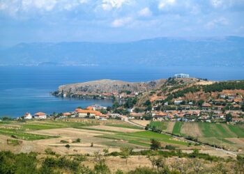 Справжня перлина: туристи знайшли бюджетну альтернативу озеру Комо