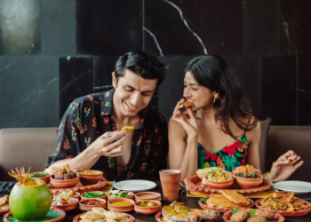 В этой стране можно есть только одной рукой: правило, которое следует знать