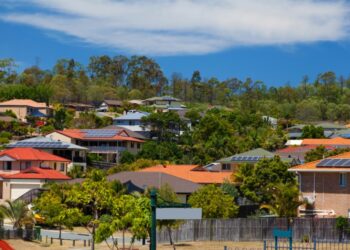Жителям Австралії безплатно роздаватимуть по 3 години сонячної енергії на день