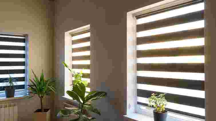 Обираємо ролети на вікна: на що слід обовʼязково звернути увагу