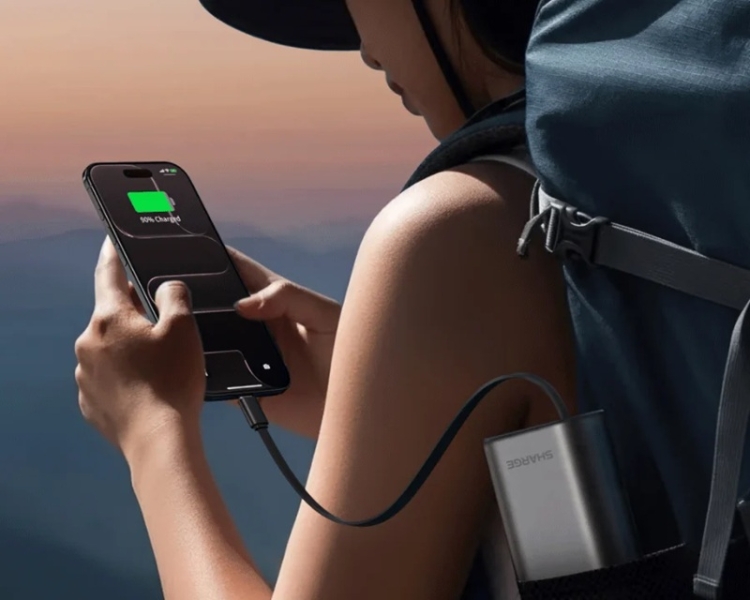 Представлено Sharge Super Energy Bar — компактний павербанк з ємністю 20 000 мА·год і сумарною потужністю 165 Вт