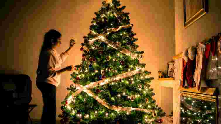 Як зробити так, щоб різдвяна ялинка довше пахла: поради експертів