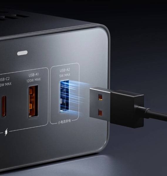 Xiaomi представила потужну настільну зарядну станцію з вісьмома портами та сумарною потужністю 2500 Вт