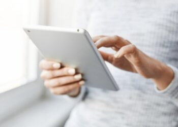 3 помилки користувачів, що “вбивають” акумулятор планшета