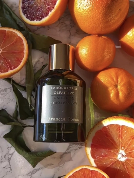 Аромат свята: 6 парфумів, які пахнуть Новим роком та магією