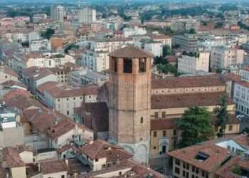 Без натовпів і не за всі гроші світу: 5 напрямків, куди податися в Італії у 2026 році