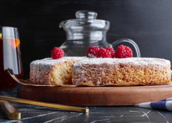 Бисквит “падает” через одну каплю: самая большая ошибка в приготовлении