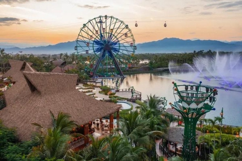 Для туристів будь-якого віку: у Мексиці відкриється перший у світі "люксовий тематичний парк" (фото)