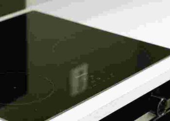 Пошкодите техніку: які сковорідки заборонено використовувати на індукційній плиті