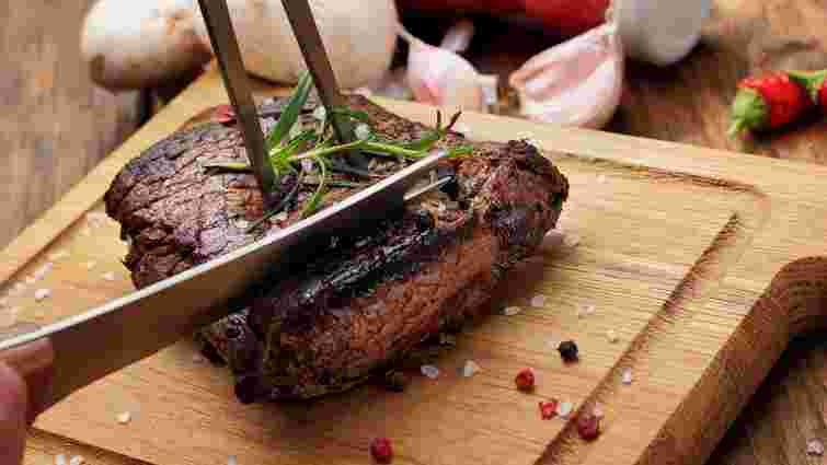 Як зробити м’ясо ніжним: проста формула з двох інгредієнтів