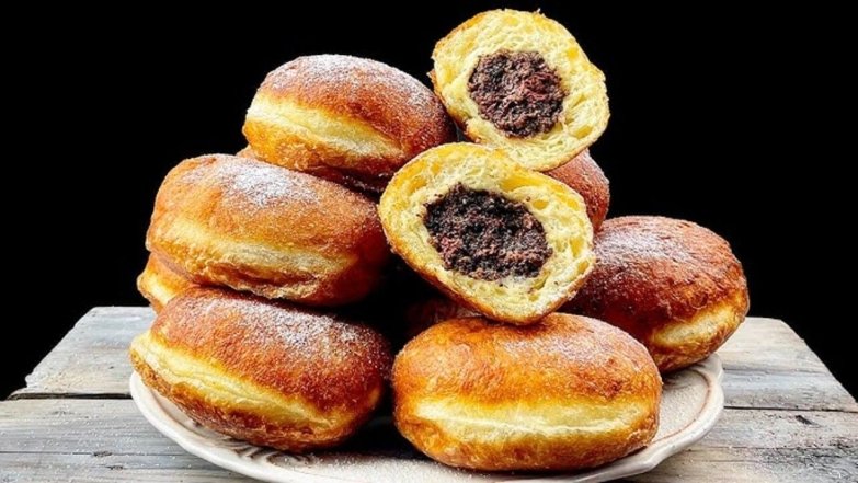 Из-за этих ошибок пампухи трескаются и горят: как правильно жарить главную рождественскую вкуснятину (+РЕЦЕПТ)