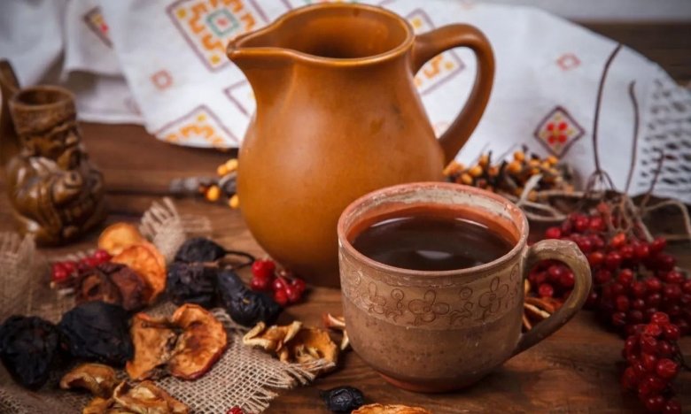 Как приготовить особенно ароматный и насыщенный узвар на Рождество: простой рецепт