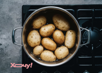 Когда кожура трескается, картофель теряет вкус: как правильно варить его “в мундире”