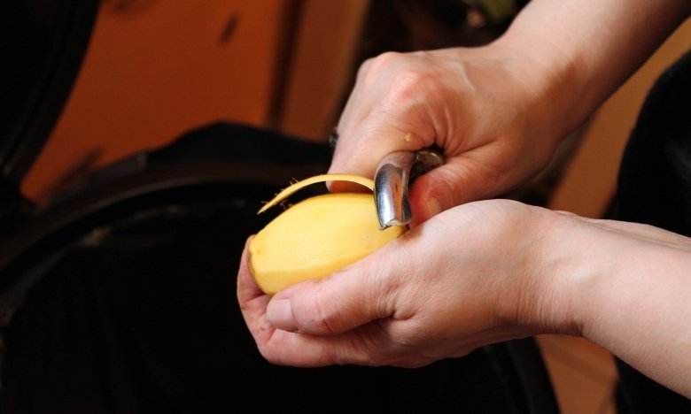 Куда положить подмерзший картофель, чтобы он снова стал вкусным: хитрый трюк