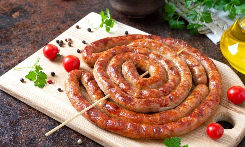 Ленивый рецепт колбасы на Рождество: он не заставит вас часами нарезать мясо