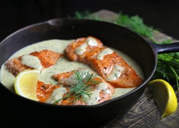 Лосось як у ресторані: рецепт від французького шеф-кухаря