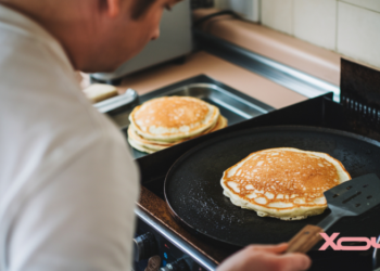 Ложка на кастрюле и соленое масло: 3 крутых лайфхака, с которыми готовить будет одно удовольствие