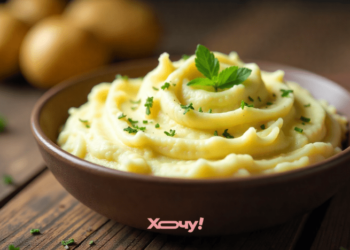 Не молоко и не масло: что добавить в картофельное пюре, чтобы получить нежнейший гарнир