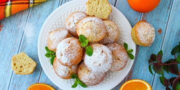 Один апельсин и три яйца: самая простая выпечка к чаю (РЕЦЕПТ)