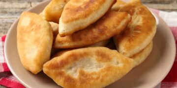 С крышкой или без: как на самом деле жарить пирожки, чтобы получить идеальную корочку (ВИДЕО)