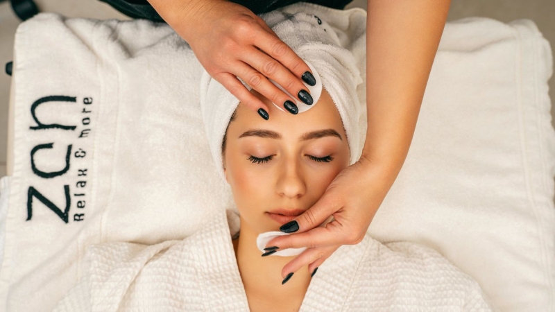 Зимові пілінги: чи можна відлущувати шкіру в мороз?