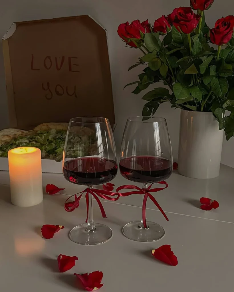Що подарувати на День закоханих — романтична вечеря