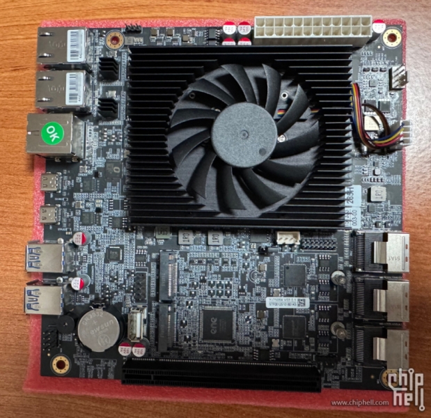 Чипсет AMD B650 у ПК з Intel Core Ultra 9 285H &mdash; плата розширення за $60 збільшила можливості PCIe