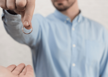 Спільне майно в шлюбі — що не ділиться при розлученні у 2026