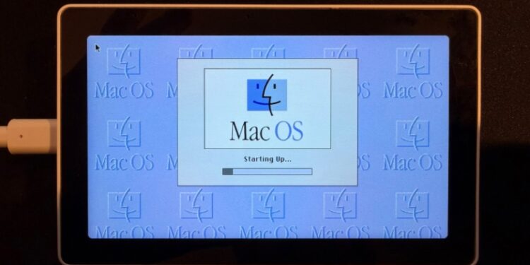 Прогрес наочно: емулятор Apple Macintosh 68K працює на копійчаному чипі інтернету речей