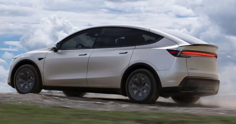 Подовжена версія Tesla Model Y може з'явитися за межами Китаю