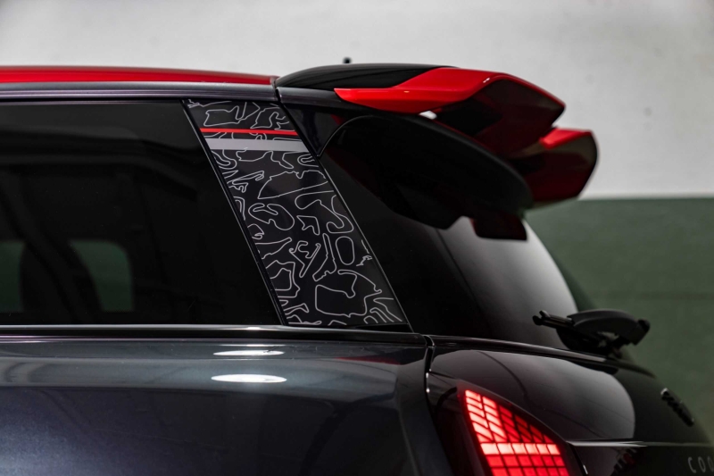 MINI Cooper S і Cooper JCW отримали версію GP Inspired Edition