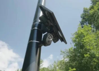 Американці масово знищують камери спостереження Flock