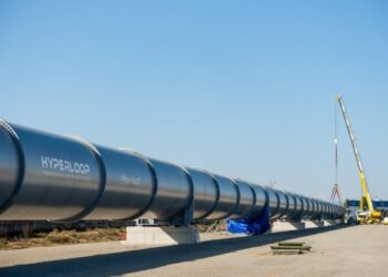 Дістатися з Лондона до Парижа за пів години по трубі: чи це можливо