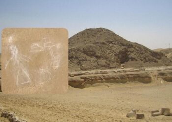 Малював на піраміді віком 4000 років: в Єгипті затримали гіда, що вирішив “розважитися”